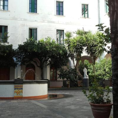 Chiostro Convento Frati Salerno 04