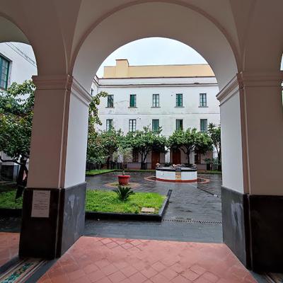 Chiostro Convento Frati Salerno 06