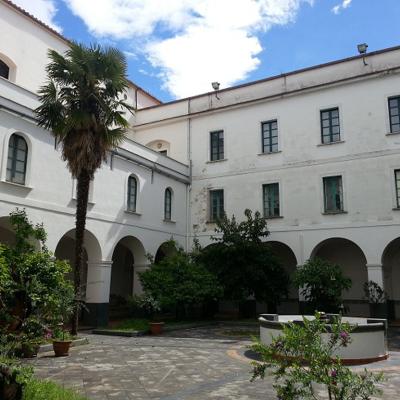 Chiostro Convento Frati Salerno 07